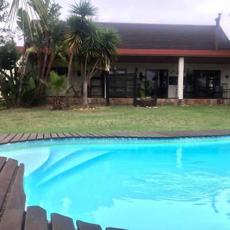 הרטנבוס Cheetah Lodge Guest House מראה חיצוני תמונה