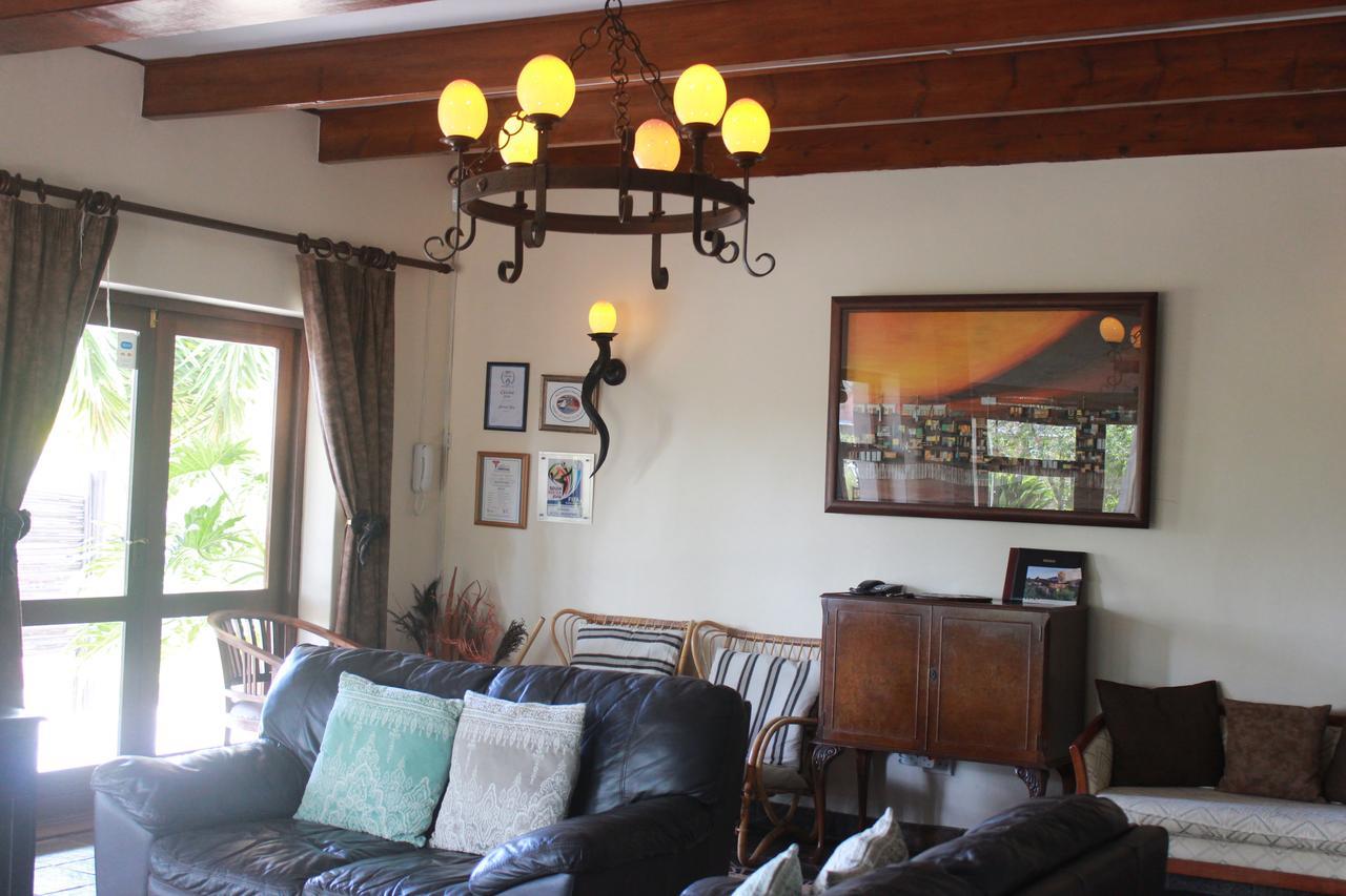הרטנבוס Cheetah Lodge Guest House מראה חיצוני תמונה